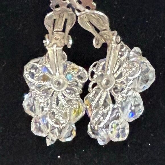 Vtg Costume Clip-on Earrings Womens Silver-tone AB Crystals Clustered Huggers - Picture 4 of 7